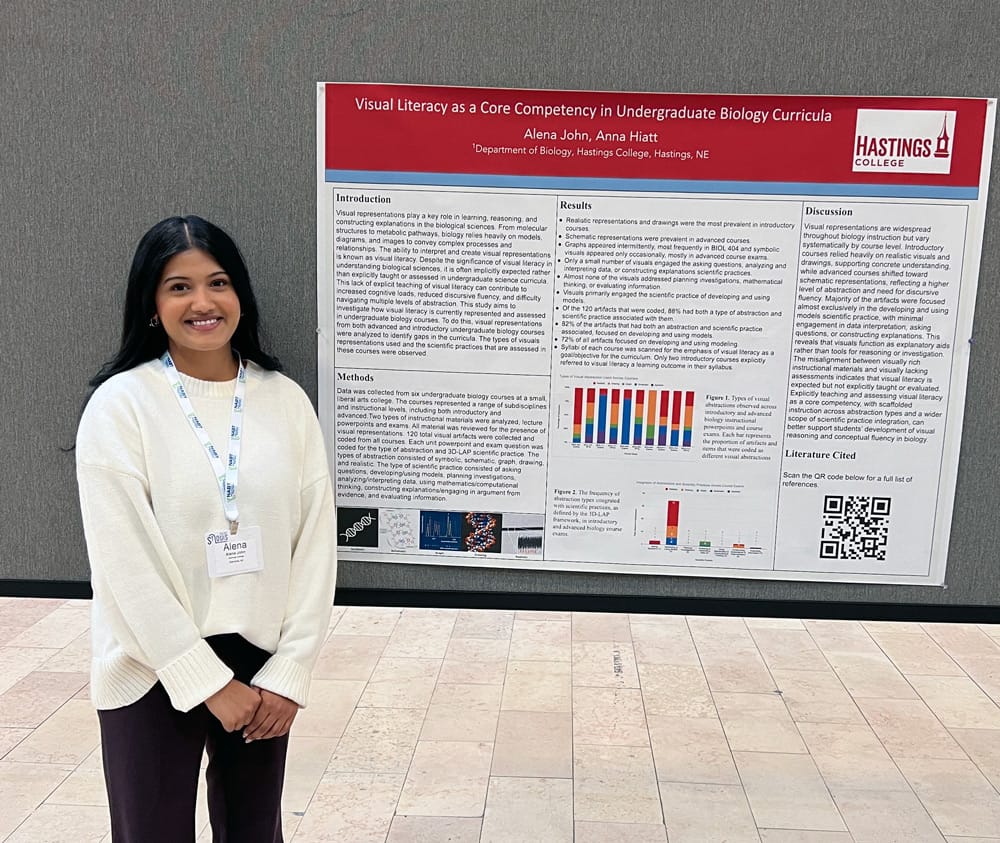 Hastings College senior wins prize for research combining biology and art 2 AlenaJohn 25w