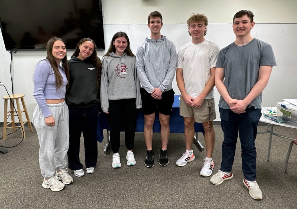 Academic honorary Alpha Chi inducts eight new members 14 Alpha Chi 26w