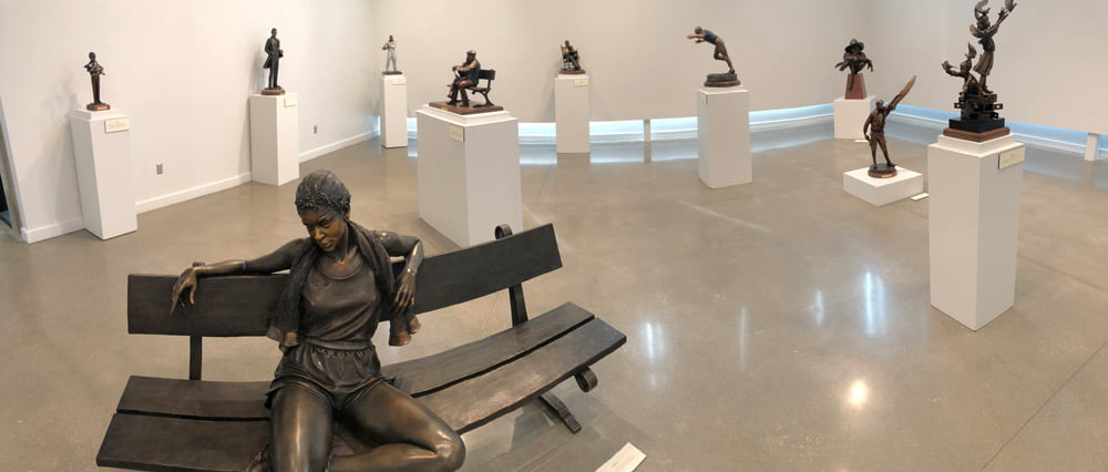 Gallery with bronzes by George Lundeen.