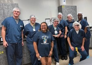 Internship helps Castellanos grow in science and confidence 3 Sam Acosta Castellanos lab group 25wa