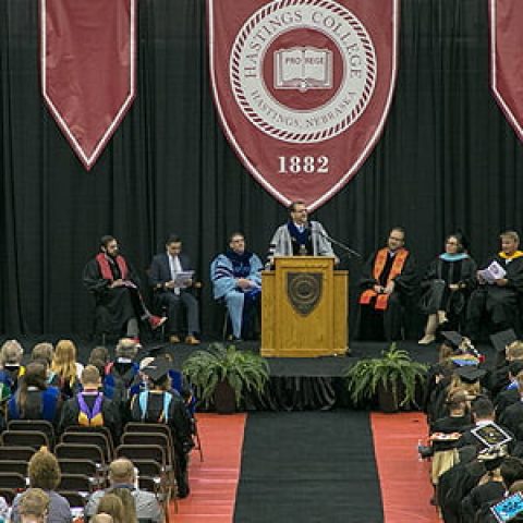 grad-header-2